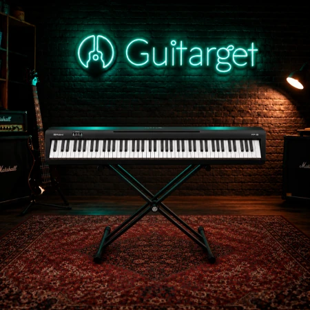 Roland FP-18