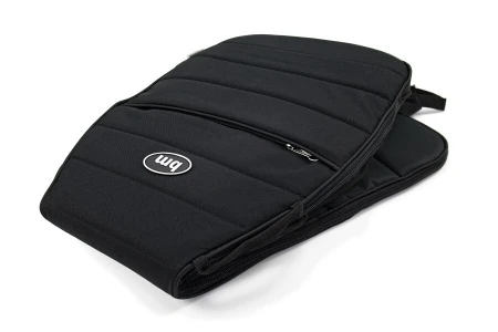 Casual_1_black-900x600